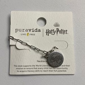 puravida Harry Potter Hufflepuff Necklace NWT